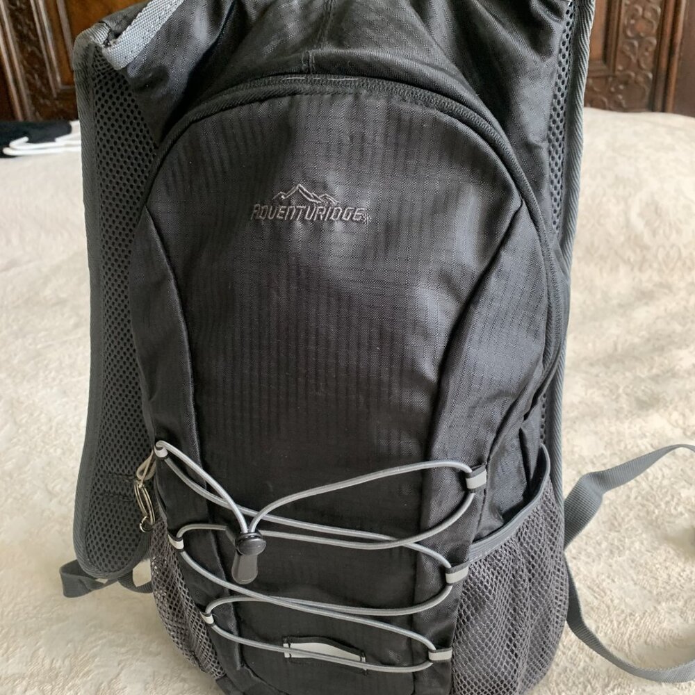 Compact backpack - Picture 3 of 3